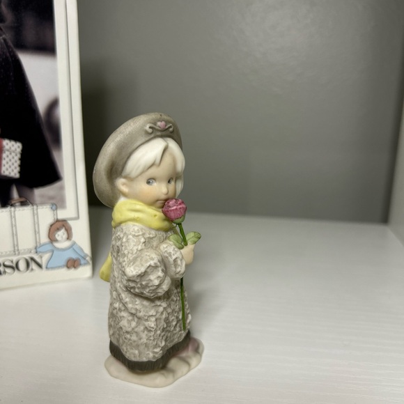 KIM ANDERSON LITTLE GIRL FIGURINE - Picture 3 of 4
